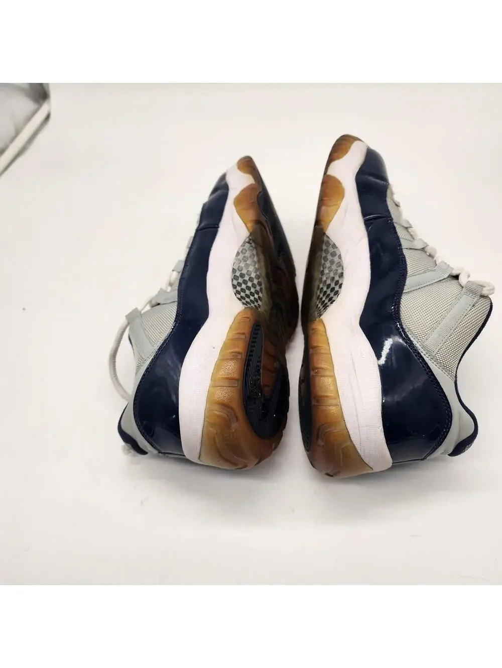 Air Jordan 11 Retro Low Georgetown Navy White Gum Mens Size 12 528895-407 - Picture 2 of 8